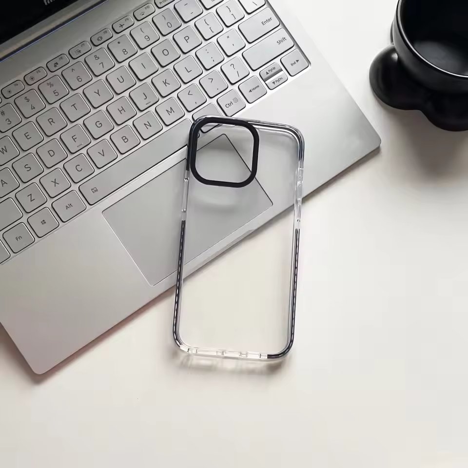 Crystal Clear Transparent iPhone Case – Slim Protective Cover with Black Camera Ring — photo 4